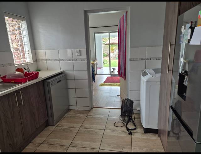 3 BEDROOM HOUSE TO LET IN VANDERBIJLPARK SW 2